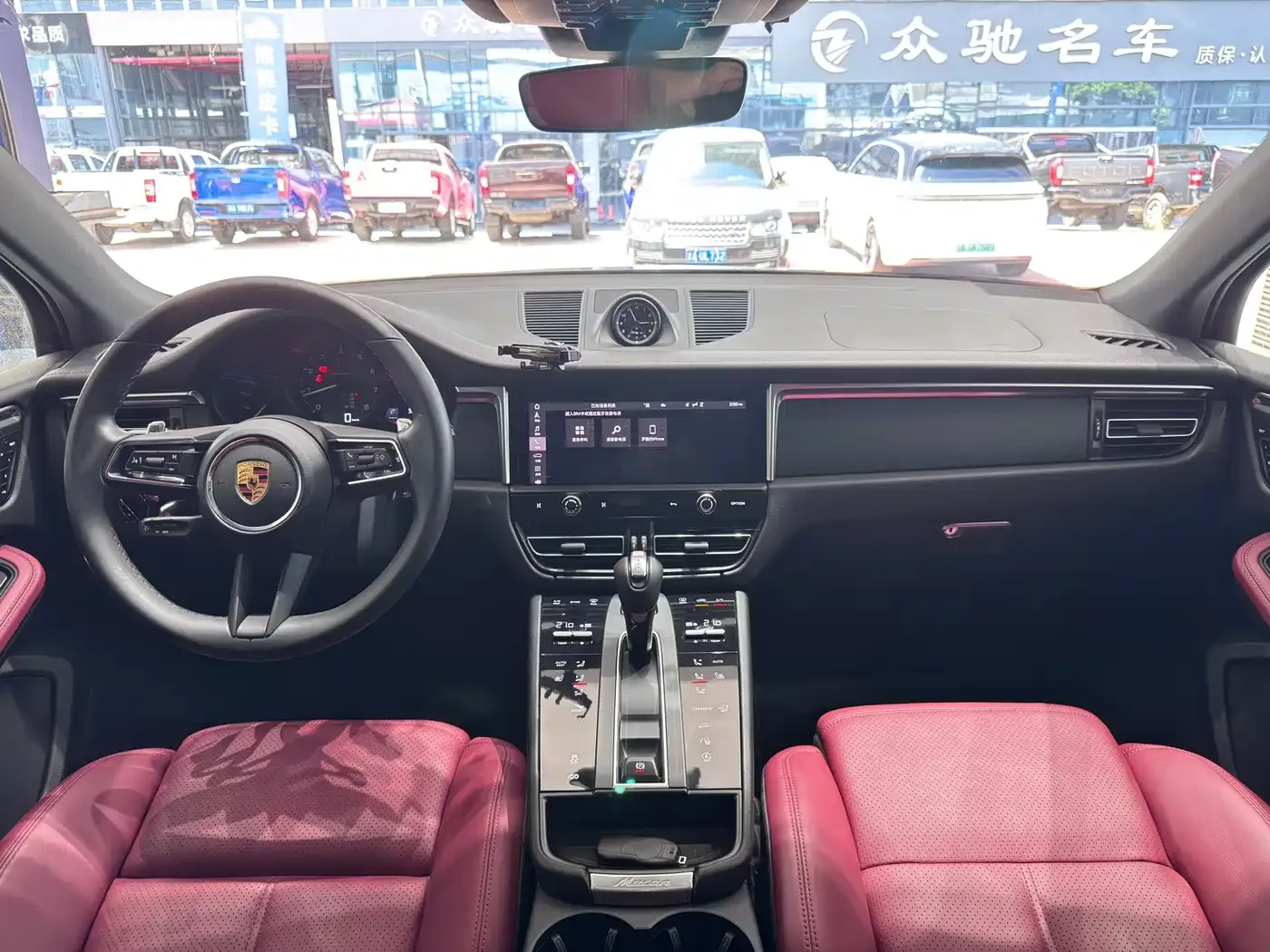 Porsche Macan 2022 Macan 2.0T — Фото автомобиля 9