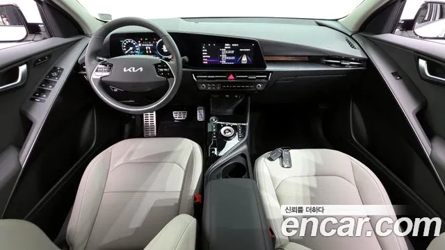 Kia Niro The All New Niro Signature — Фото автомобиля 7