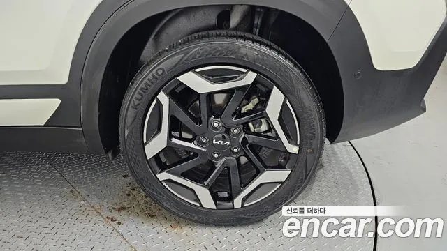 Kia Seltos — Фото автомобиля 6