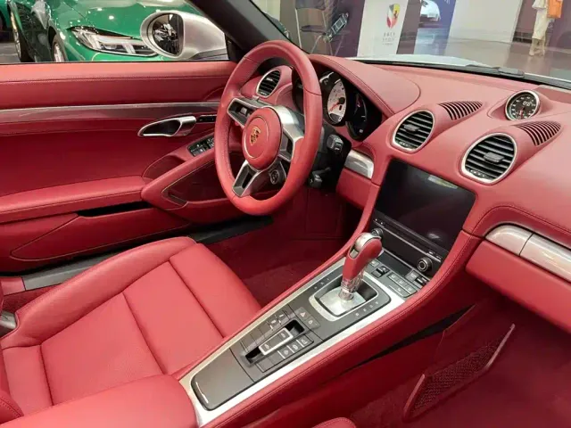 Porsche 718 — Фото автомобиля 14
