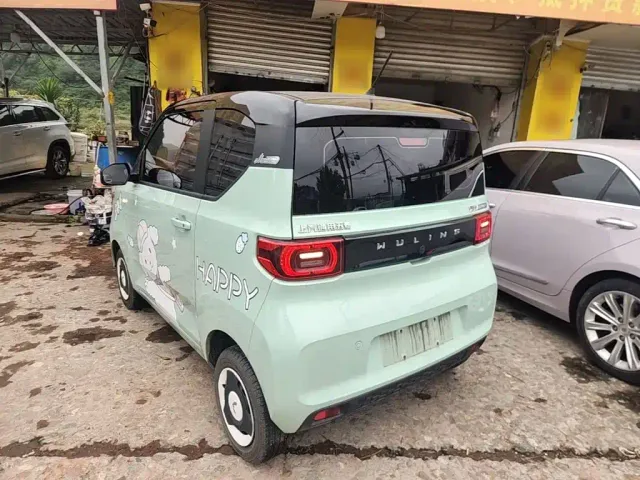 Wuling Hongguang Mini EV — Фото автомобиля 4