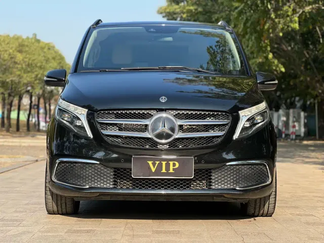 Mercedes-Benz V-Class — Фото автомобиля 2