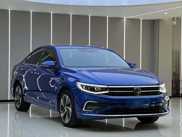 Volkswagen Bora — Фото автомобиля 3