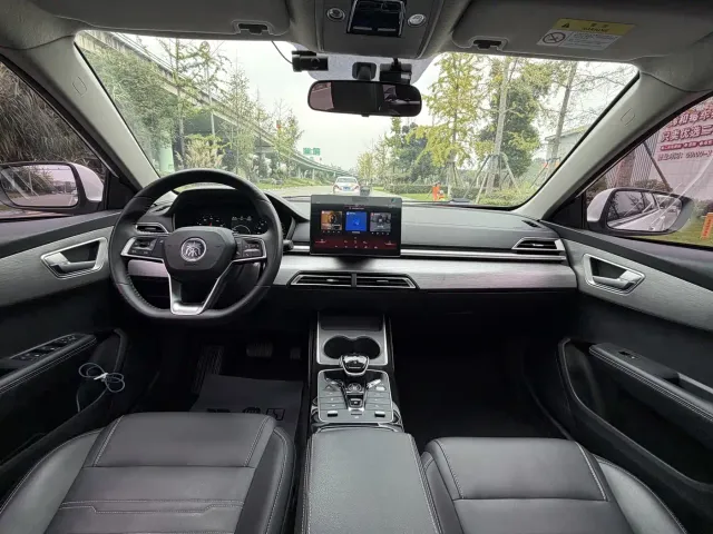 BYD Qin — Фото автомобиля 14