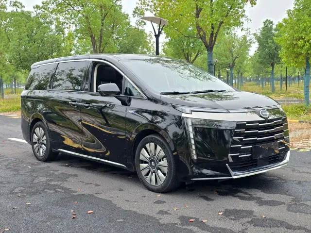 GAC Trumpchi E8 — Фото автомобиля 3