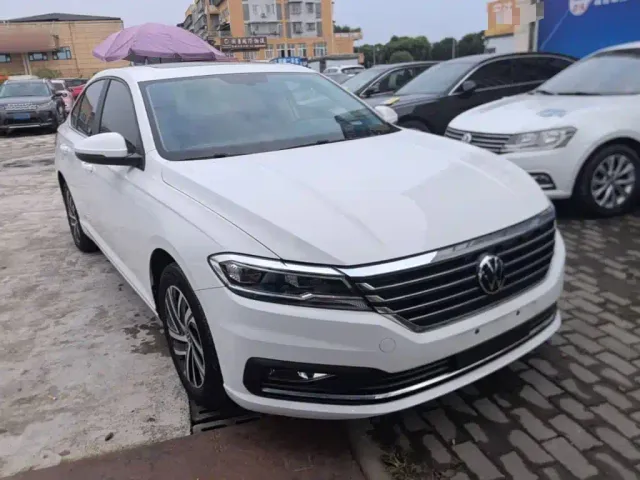 Volkswagen Lavida — Фото автомобиля 3