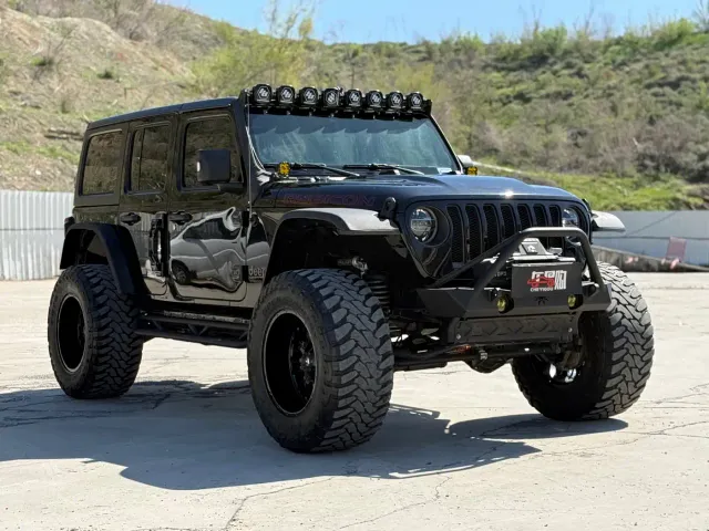 Jeep Wrangler — Фото автомобиля 2