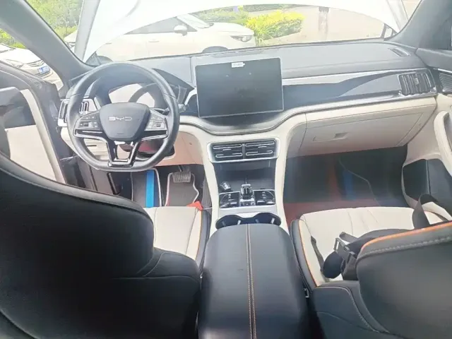 BYD Song PLUS PHEV 2024 Glory Edition DM-i 110km Flagship — Фото автомобиля 5