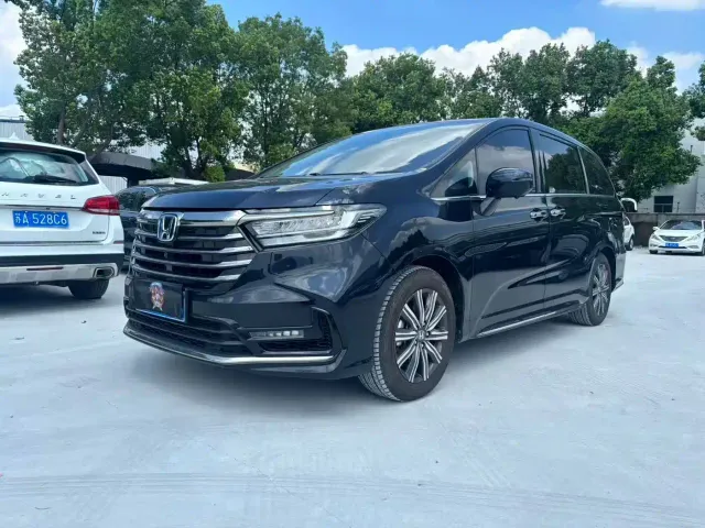 Фотография автомобиля — Honda Odyssey