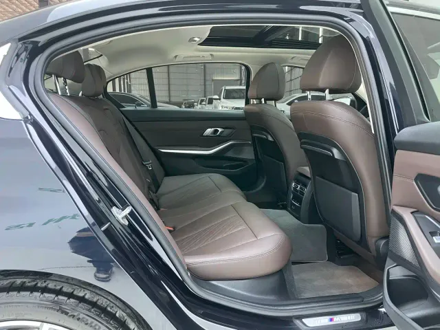 BMW 3 Series — Фото автомобиля 30