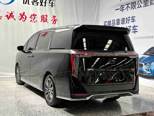 GAC Trumpchi M8 — Фото автомобиля 16