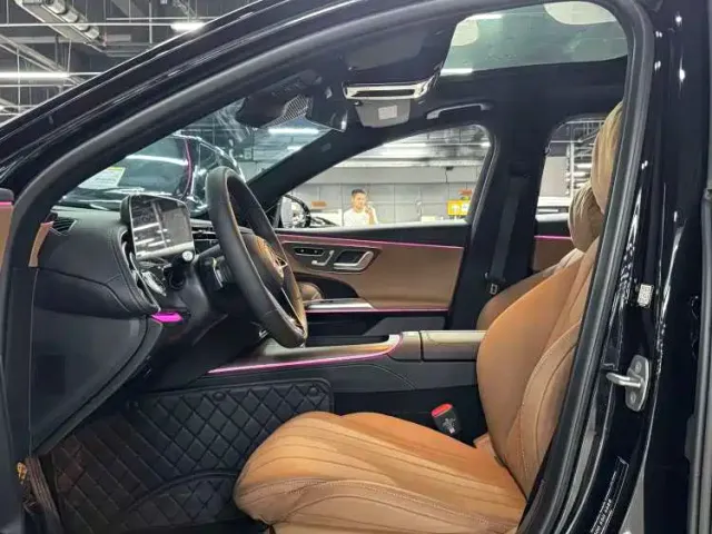 Mercedes-Benz E-Class — Фото автомобиля 8