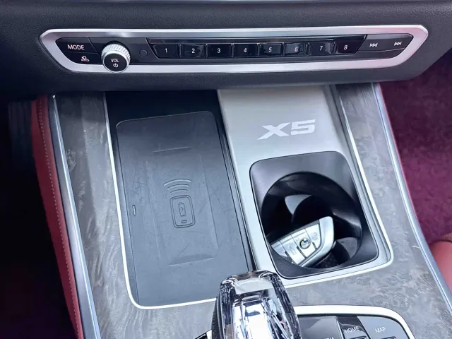 BMW X5 — Фото автомобиля 15