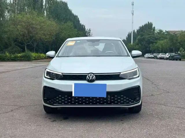 Volkswagen Lavida — Фото автомобиля 2