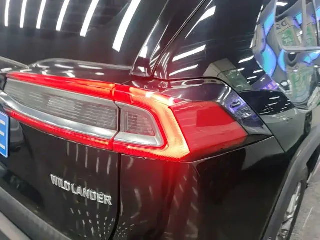 Toyota Wildlander — Фото автомобиля 7
