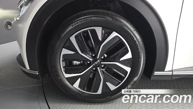Kia EV6 — Фото автомобиля 5