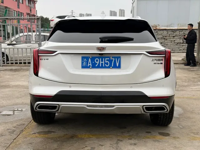 Cadillac GT4 — Фото автомобиля 5