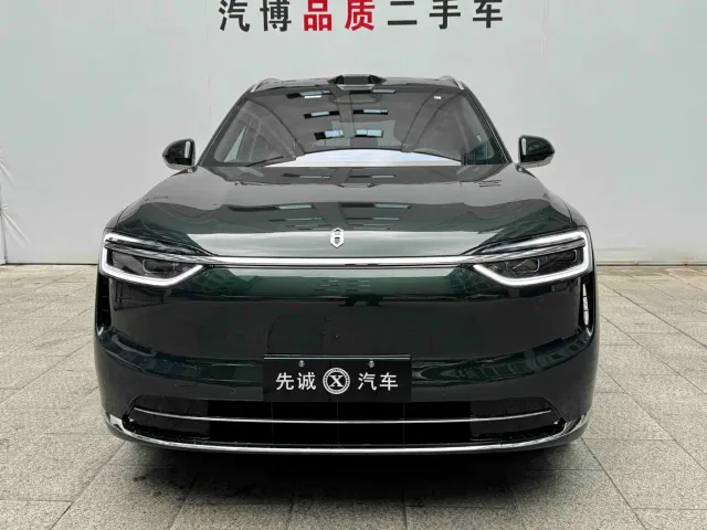 Aito M7 — Фото автомобиля 2