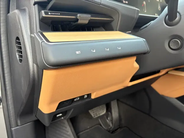 Lexus ES — Фото автомобиля 7