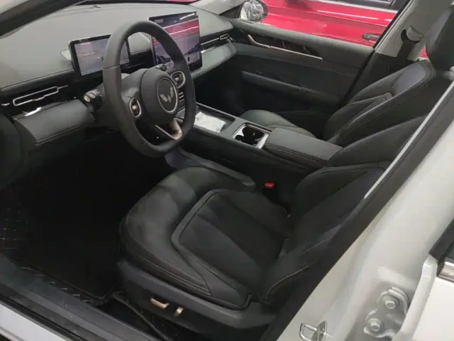 Wuling Starlight — Фото автомобиля 14