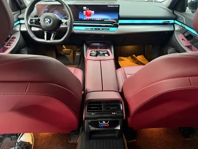 BMW 5 Series — Фото автомобиля 13
