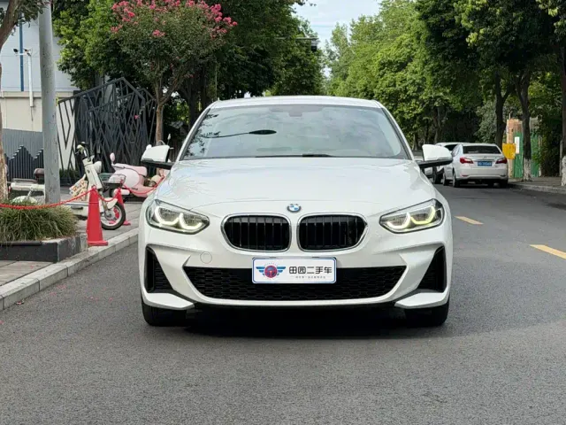 BMW 1 Series — Фото автомобиля 2