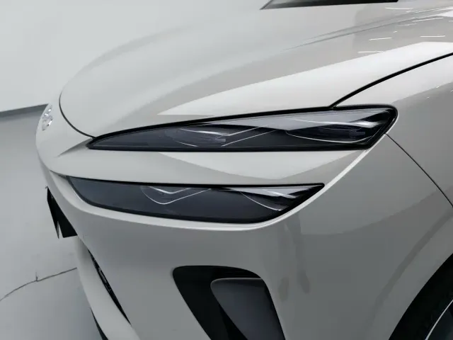 BYD Sealion 06 — Фото автомобиля 17