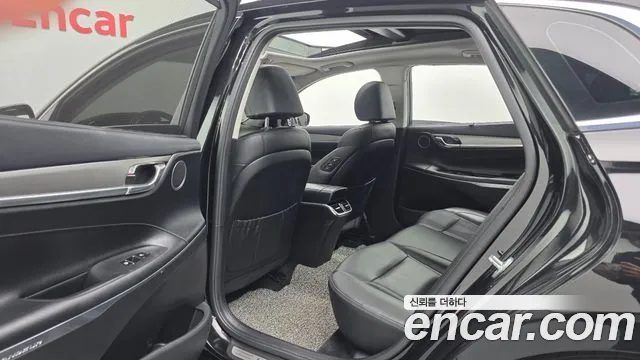 Hyundai Grandeur Новый Grandeur IG 3.0 LPi (Для проката) — Фото автомобиля 17