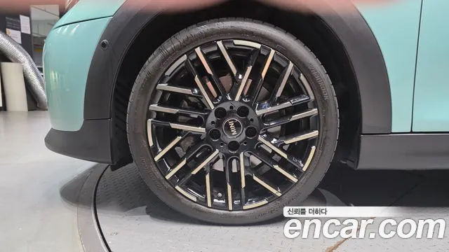 Фотография автомобиля — Mini Cooper