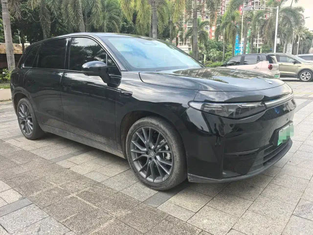 Leapmotor C10 — Фото автомобиля 3