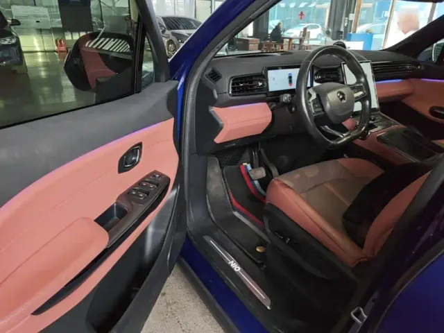 Nio EC6 — Фото автомобиля 15