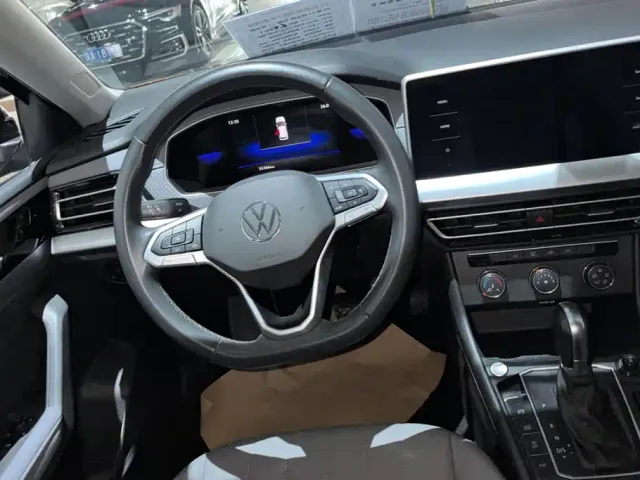 Volkswagen Lavida — Фото автомобиля 15