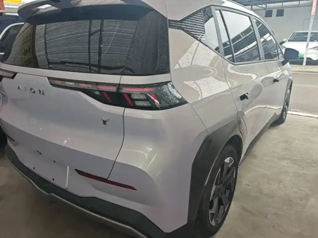 GAC Aion Y — Фото автомобиля 7