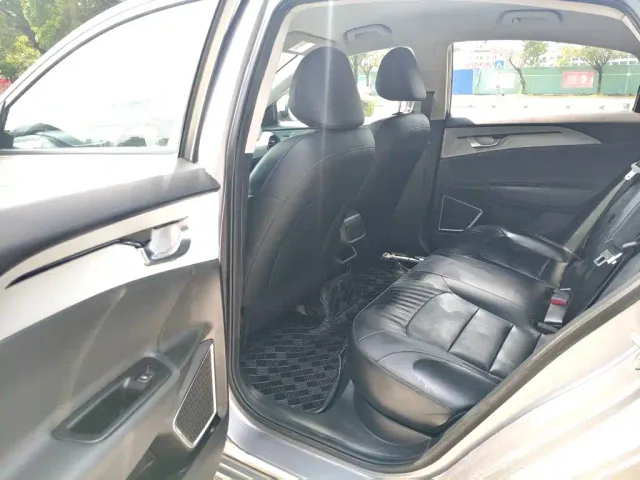 Geely Geometry A — Фото автомобиля 10