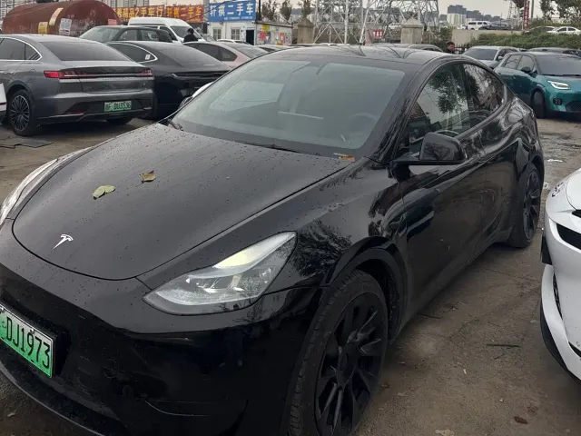 Фотография автомобиля — Tesla Model Y