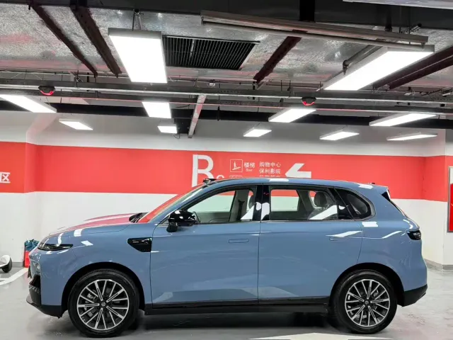 Leapmotor B10 — Фото автомобиля 16