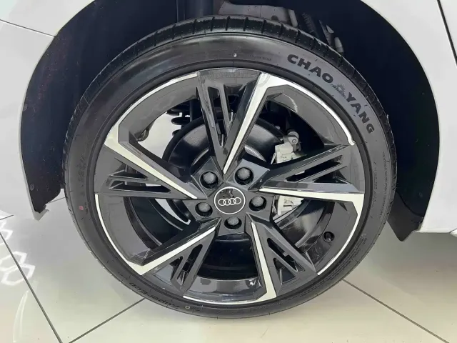 Audi Audi A3 2022 Sportback 35 TFSI Style Sport — Фото автомобиля 23