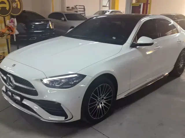 Фотография автомобиля — Mercedes-Benz C-Class