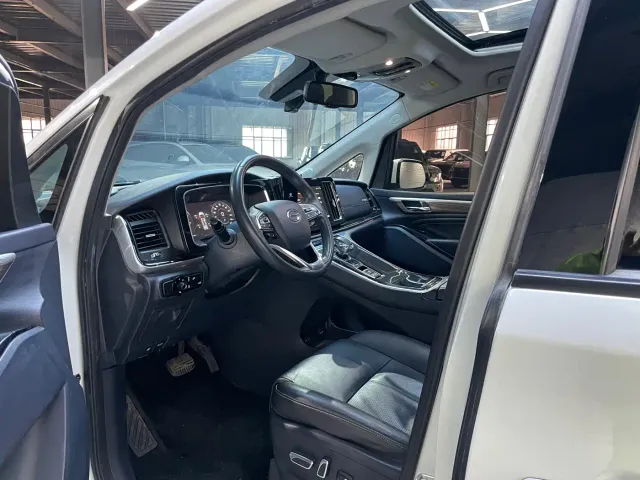 GAC Trumpchi M8 — Фото автомобиля 14