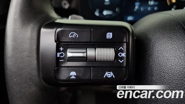 Hyundai Grandeur Grandeur (GN7) 2.5 Бензин 2WD — Фото автомобиля 13
