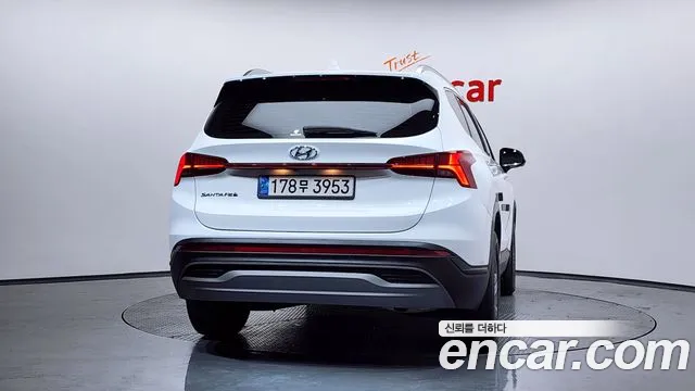 Hyundai Santafe Новый Santa Fe Дизель 2.2 2WD — Фото автомобиля 3
