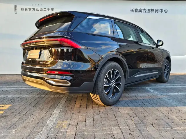 Lincoln Nautilus 2025 2.0T FWD Launch Edition — Фото автомобиля 6