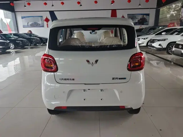 Wuling Hongguang Mini EV — Фото автомобиля 12