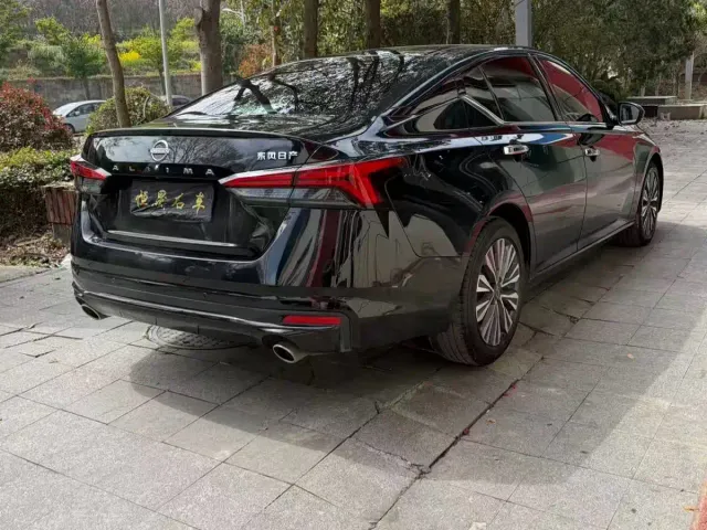 Nissan Teana — Фото автомобиля 6