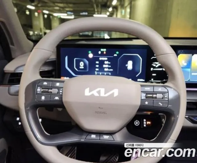 Kia EV9 — Фото автомобиля 4