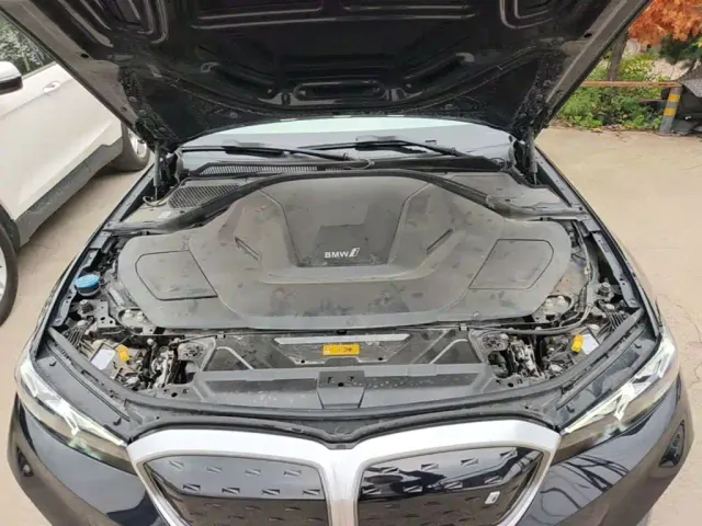 BMW i3 — Фото автомобиля 19