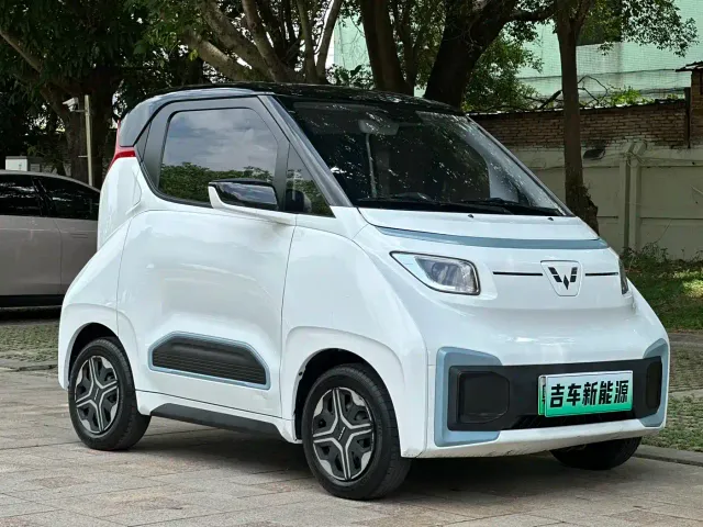Wuling NanoEV — Фото автомобиля 2