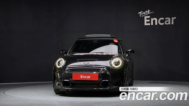 MINI Cooper — Фото автомобиля 3