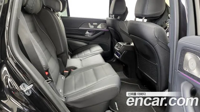 Mercedes-Benz GLS-Class — Фото автомобиля 12