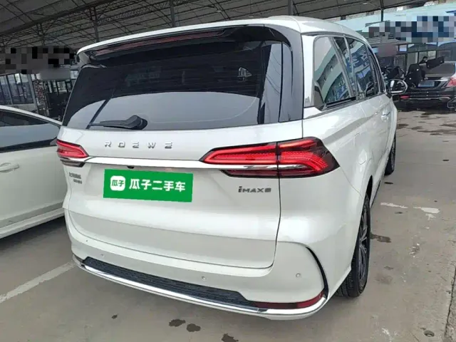 Roewe iMAX8 — Фото автомобиля 6